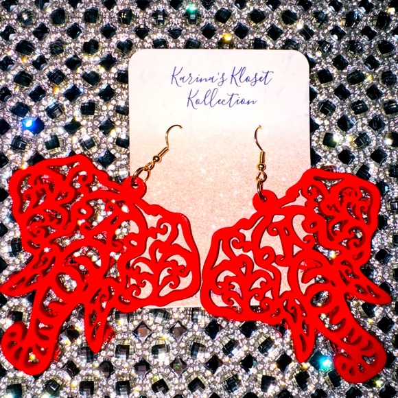 Red Elephant Earrings | Custom Carved Wooded Earrings 🐘 - Picture 2 of 2